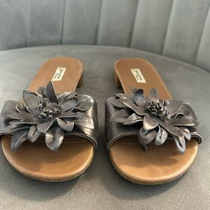 Paul Green Flower Sandals